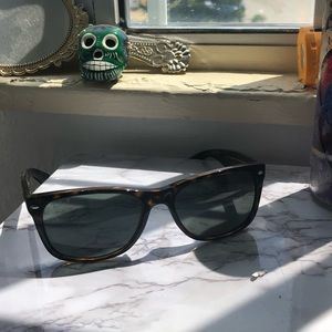 Ray-Ban Classic Sunglasses